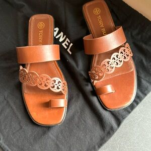 Tiny Miller toe ring slide